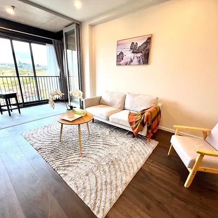 A Modern Cosy Home Near Highway